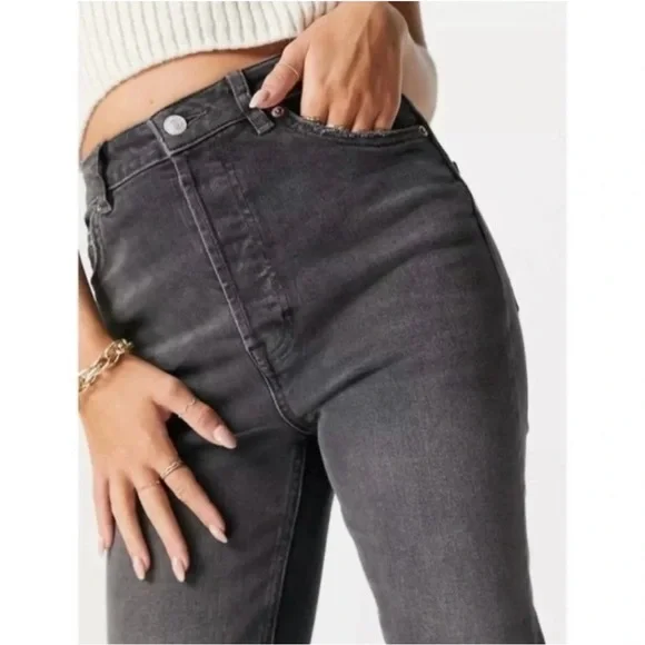 We The Free Button Fly Skinny Zuri Mom Jean Women 27 Washed Black - Picture 2 of 12